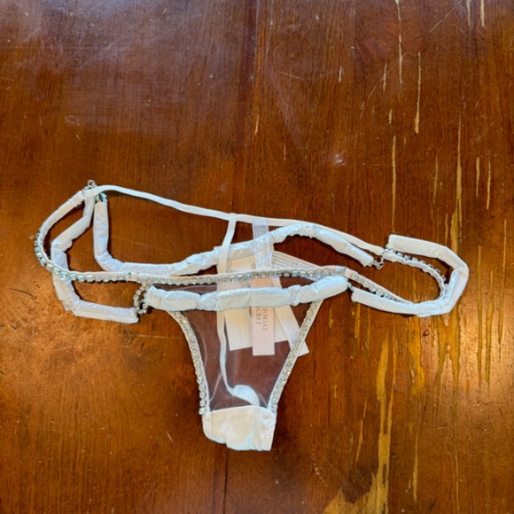 Victoria's Secret Atelier Crystal Chain V-String Panty XS - Picture 4 of 5